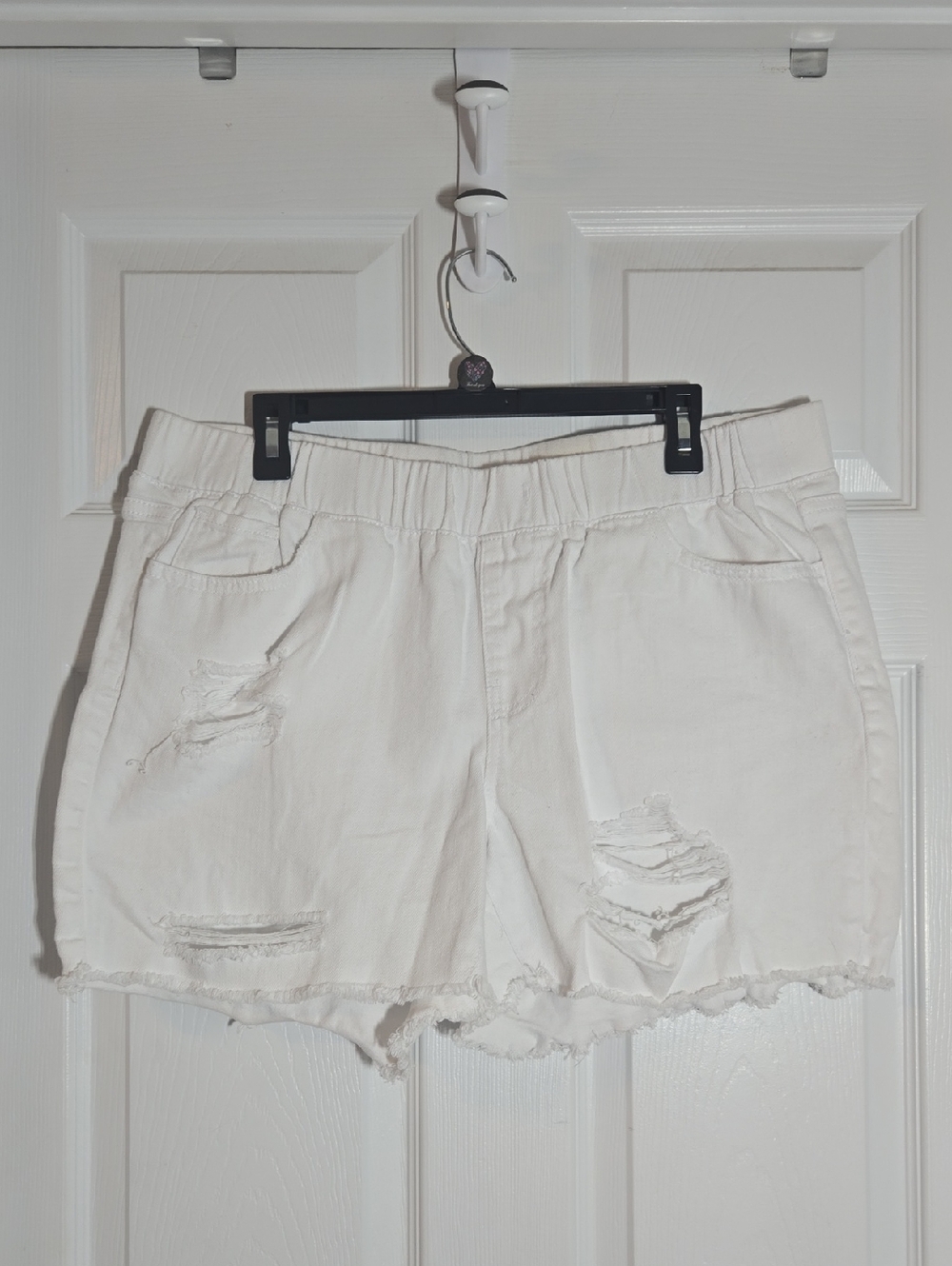 YMI White Distressed Jean Shorts Size 1X